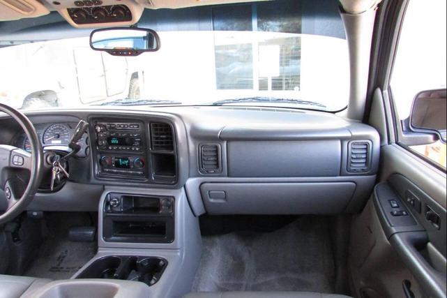 Photo of 2003 Tan GMC Yukon