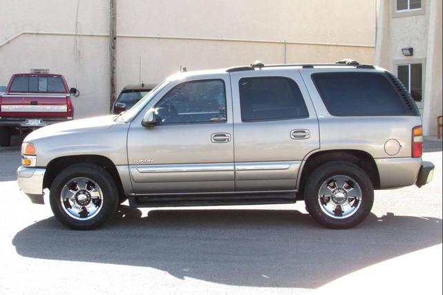Photo of 2003 Tan GMC Yukon