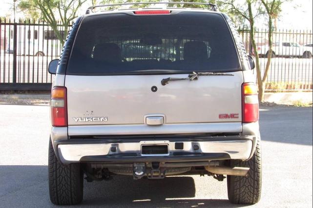 Photo of 2003 Tan GMC Yukon
