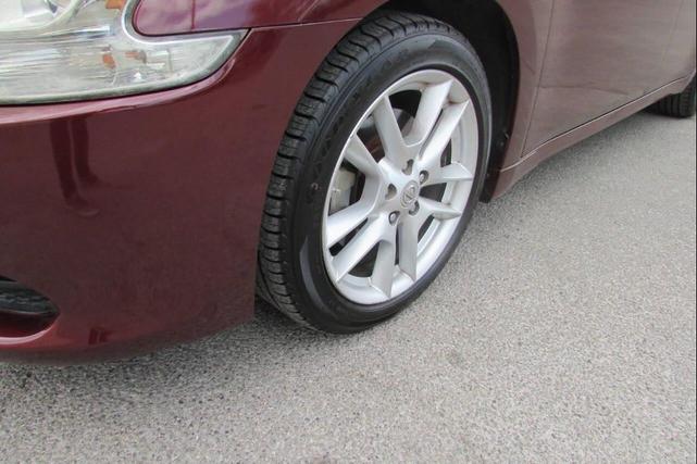 Photo of 2009 Burgundy Nissan Maxima