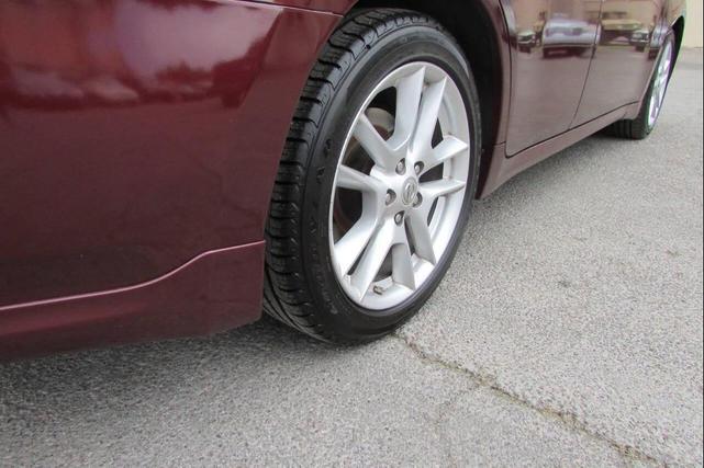 Photo of 2009 Burgundy Nissan Maxima