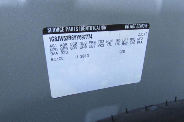 Photo of 2000 Silver Saturn LS