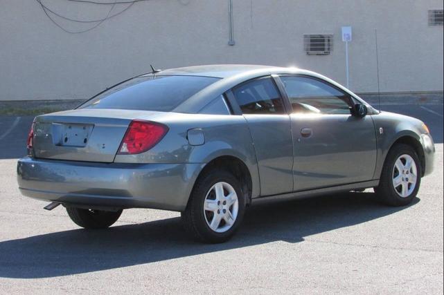 Photo of 2007 Gray Saturn Ion