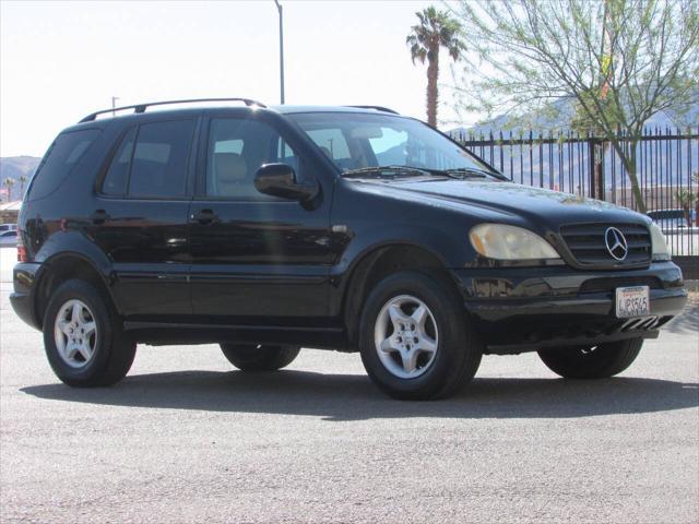 2000 Mercedes-Benz M-Class