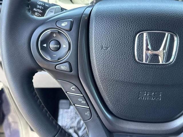 Photo of 2023 Obsidian Blue Pearl Honda Ridgeline