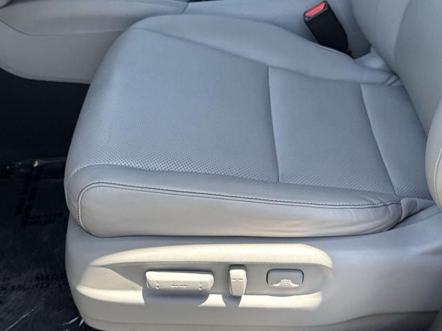 Photo of 2023 Obsidian Blue Pearl Honda Ridgeline