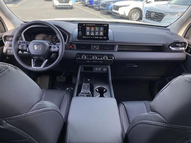 Photo of 2025 GA Sonic Gray Honda Pilot