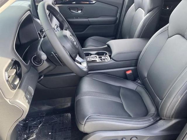 Photo of 2025 GA Sonic Gray Honda Pilot