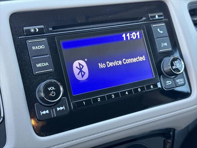 Photo of 2022 Lunar Silver Honda HR-V