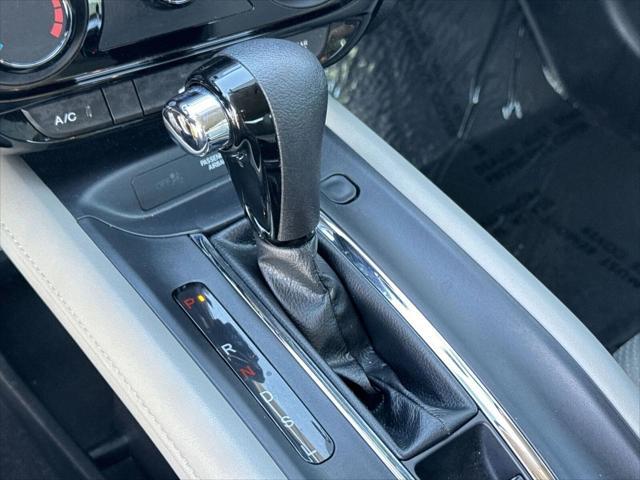 Photo of 2022 Lunar Silver Honda HR-V