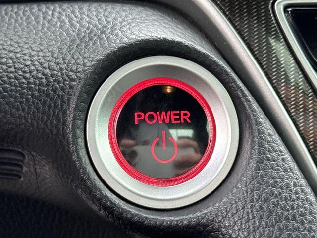 Photo of 2022 Platinum White Pearl Honda Accord Hybrid