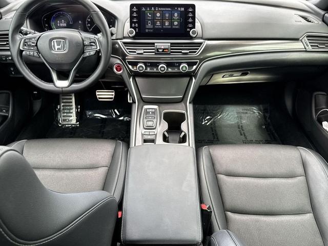 Photo of 2022 Platinum White Pearl Honda Accord Hybrid
