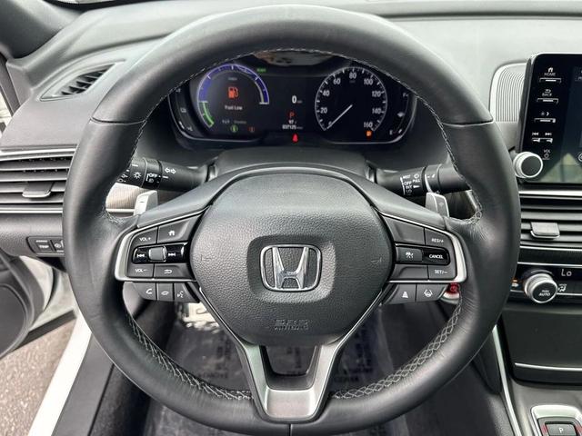 Photo of 2022 Platinum White Pearl Honda Accord Hybrid
