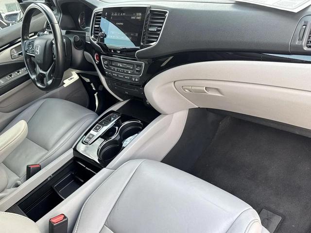 Photo of 2020 Modern Steel Metallic Honda Pilot