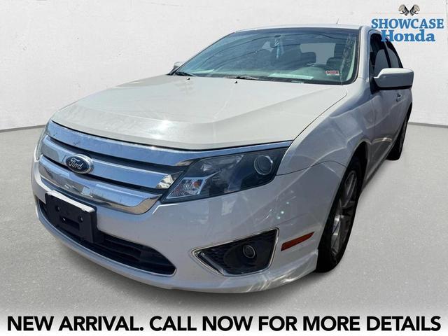 Photo of 2012 White Suede Ford Fusion