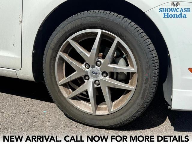Photo of 2012 White Suede Ford Fusion