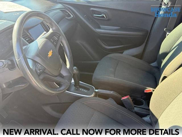 Photo of 2020 Summit White Chevrolet Trax