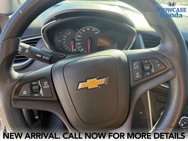 Photo of 2020 Summit White Chevrolet Trax