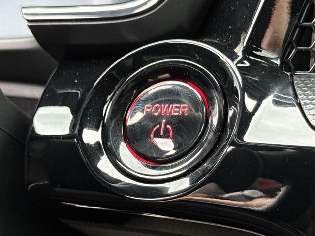 Photo of 2026 Urban Gray Pearl Honda CR-V Hybrid