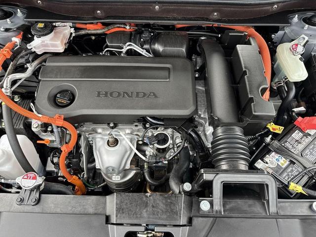 Photo of 2026 Urban Gray Pearl Honda CR-V Hybrid