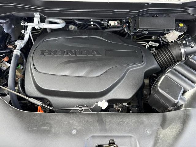 Photo of 2021 Modern Steel Metallic Honda Passport
