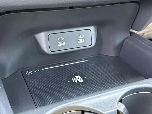Photo of 2026 NH-883P Platinum W Honda HR-V