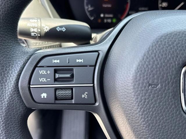 Photo of 2026 NH-883P Platinum W Honda HR-V