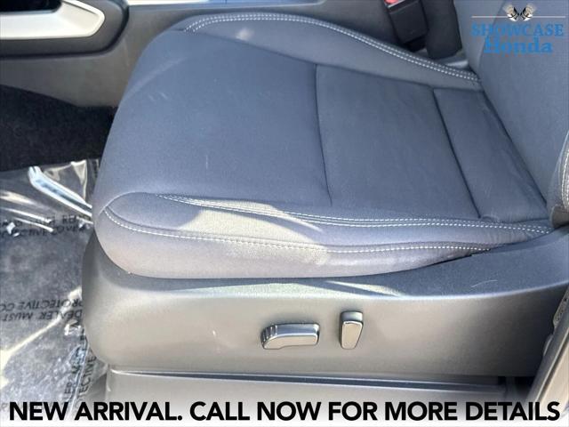 Photo of 2022 Deep Blue Pearl Nissan Frontier