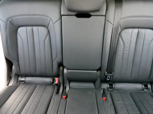 Photo of 2019 Manhattan Gray Metallic Audi Q5