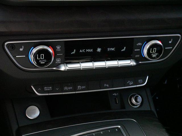 Photo of 2019 Manhattan Gray Metallic Audi Q5