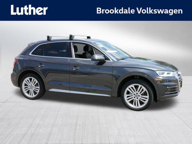 Photo of 2019 Manhattan Gray Metallic Audi Q5