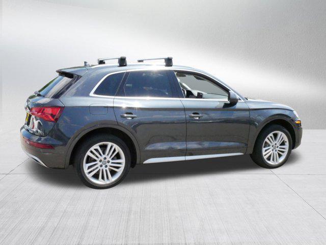 Photo of 2019 Manhattan Gray Metallic Audi Q5