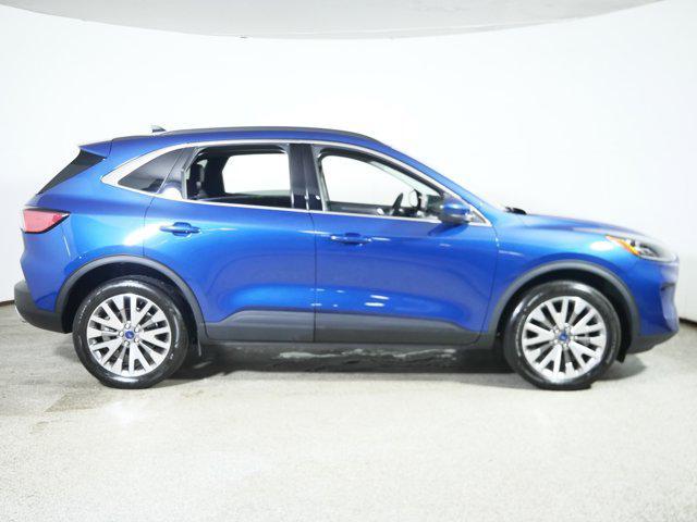 Photo of 2022 Atlas Blue Metallic Ford Escape