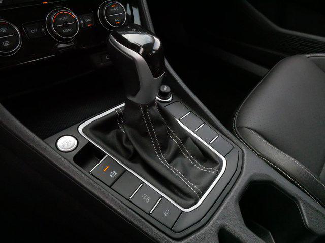 Photo of 2024 Pyrite Silver Metallic Volkswagen Jetta