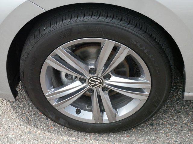 Photo of 2024 Pyrite Silver Metallic Volkswagen Jetta