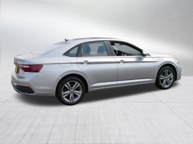 Photo of 2024 Pyrite Silver Metallic Volkswagen Jetta