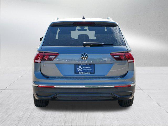 Photo of 2022 Platinum Gray Metallic Volkswagen Tiguan