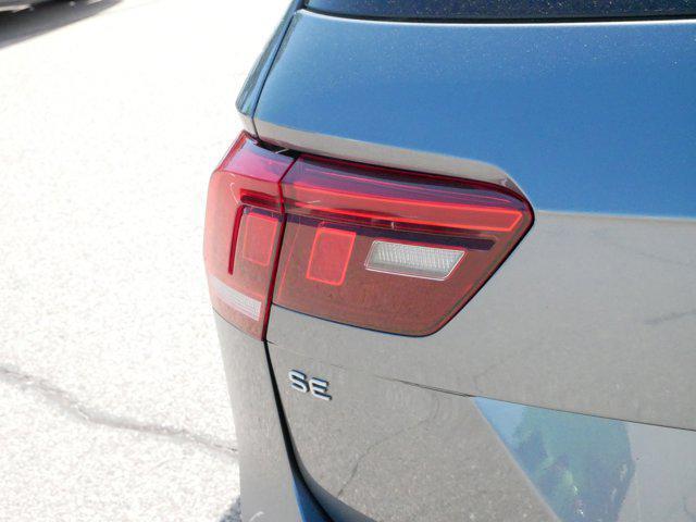 Photo of 2022 Platinum Gray Metallic Volkswagen Tiguan