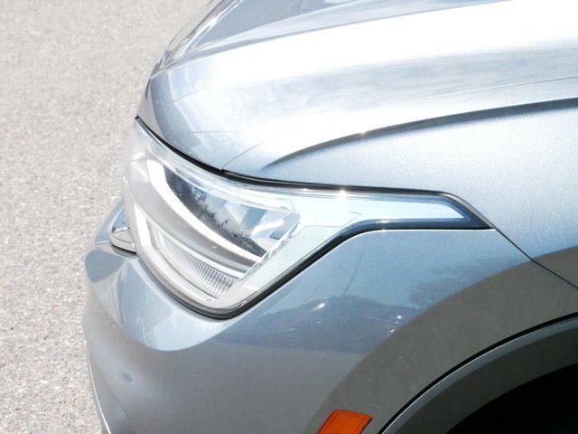 Photo of 2022 Platinum Gray Metallic Volkswagen Tiguan