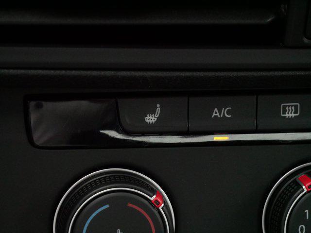 Photo of 2024 Pure White Volkswagen Jetta