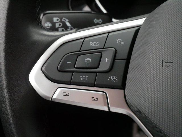 Photo of 2024 Pure White Volkswagen Jetta
