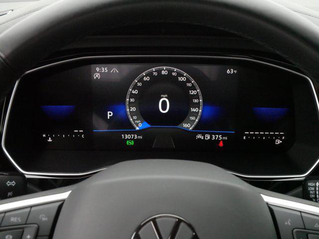Photo of 2024 Pure White Volkswagen Jetta