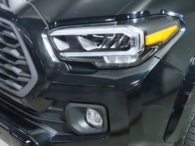 Photo of 2021 Midnight Black Metallic Toyota Tacoma
