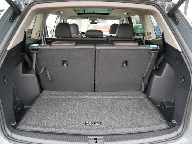 Photo of 2025 Pure Gray Volkswagen Atlas