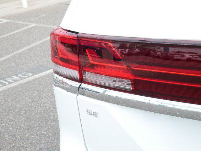 Photo of 2024 Pure White Volkswagen Atlas
