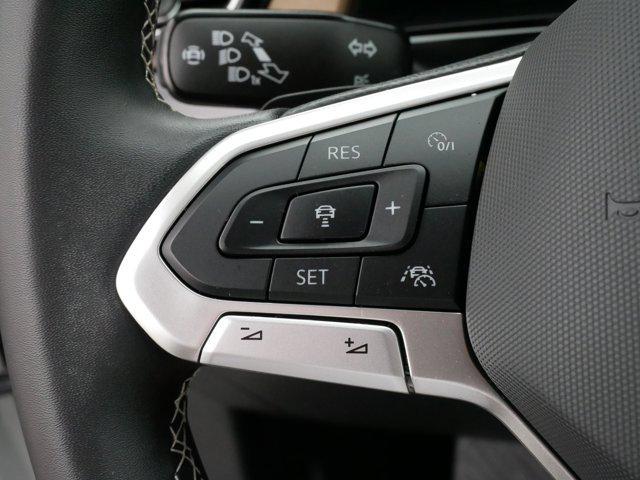 Photo of 2024 Pure White Volkswagen Atlas