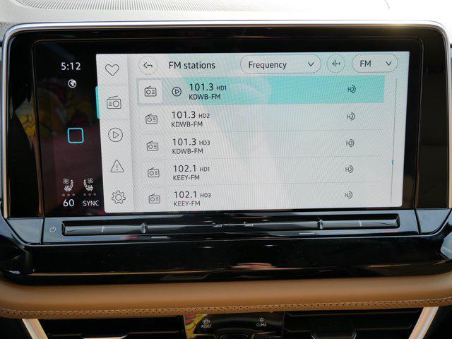Photo of 2025 Pure White Volkswagen Atlas Cross Sport