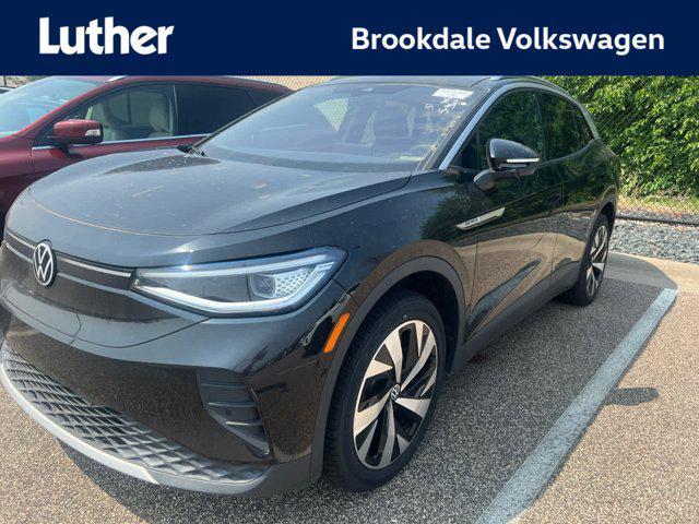 Photo of 2022 Mythos Black Metallic Volkswagen ID.4