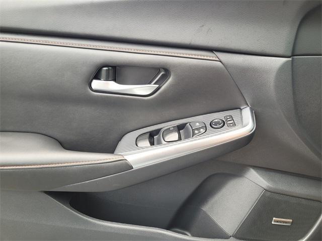 Photo of 2024 Atlantic Gray M Nissan Sentra
