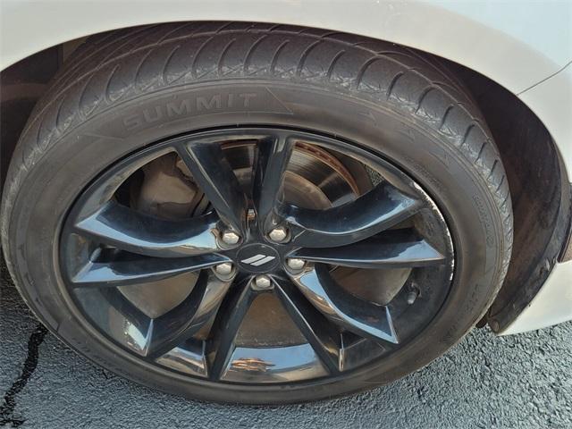 Photo of 2017 White Knuckle Clearcoat Dodge Charger